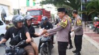 Polres Morowali Bagi Takjil Hari Pertama Puasa Ramadhan 1445 H/2024 M 