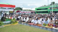 Sejarah Baru , Ribuan Masyarakat Tumpah Ruah Shalat Idul Fitri di Lapangan Makorem 132/Tdl, begini faktanya