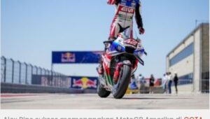 Rossi Cium Tangan, Sepanjang Sejarah MotoGP Amerika Cuma Dua Pembalap Ini Yang Bisa Coreng Rekor Marc Marquez