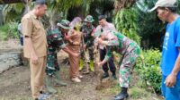 Babinsa Kodim 1311/Morowali Bersama Babinkamtibmas dan Aparat Pemerintah Desa Laksanakan Penghijauan