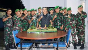 Hut Bhayangkara Ke 78, Kapolres Morowali  dapat Surprise Nasi Tumpeng dari Dandim 1311 Morowali 