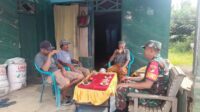 Babinsa Koramil 1311-08 Soyo Jaya, Tingkatkan Komsos dengan Masyarakat Desa Panca Makmur Kabupaten Morowali utara