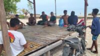 Anggota Koramil 1311-07 Menui Kepulauan,  Galakan Kegiatan Komunikasi Sosial di Wilayah Pesisir Pulau di Desa Terebino