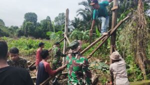 Koptu Arham 1311-06, Kerja Bakti Membangun Mess Santri 