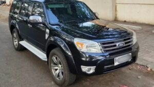 Harga Jauh Lebih Miring, Tampilan Ford Everest Gen 2 Tak Kalah Gagah dari Mitsubishi Pajero Sport dan Toyota Fortuner