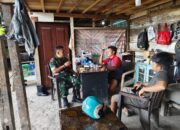 Koptu Dasaruddin Komsos Bersama Warga Desa Keurea