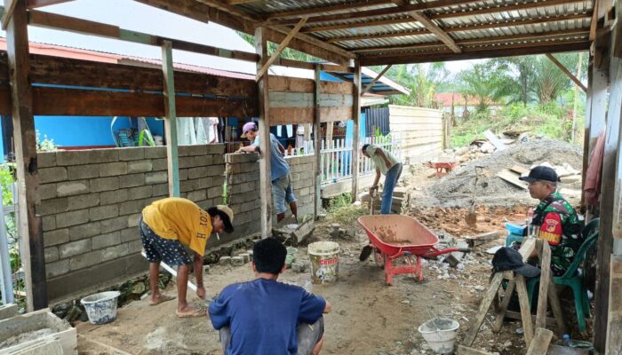 Babinsa Kodim 1311 Morowali Utara Serka Dance , Komsos dan Edukasi Pilkada Damai  2024