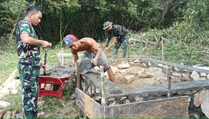 Danramil 1311-02 Bungku Selatan, Bantu Pembangunan Bak Air Bersih
