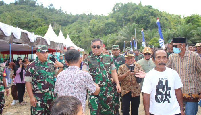 KASAD Bercengkrama Dengan Pemuda Masa Depan Morowali