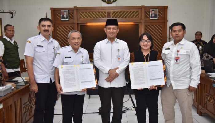 Ditjen Bina Adwil dan Setmilpres Verifikasi Program Inovatif Kebumen untuk Satyalancana Wira Karya