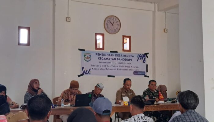 Babinsa Koramil 1311-02 Bungku Selatan  Koptu Dasaruddin Hadiri Musdes
