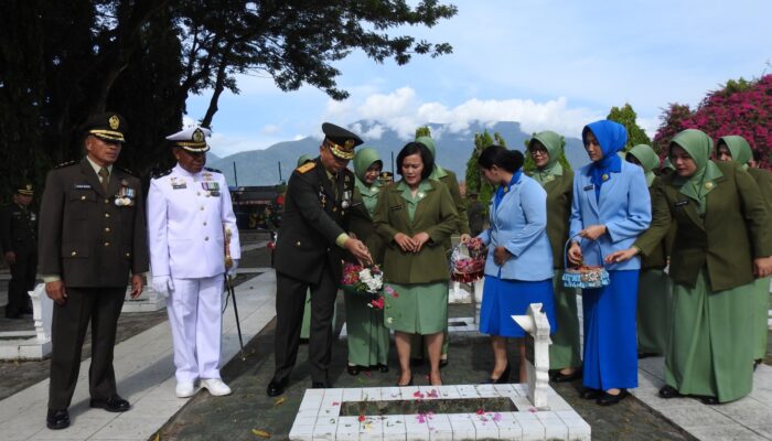 Peringatan HUT Ke-79 TNI, Korem 132/Tadulako Gelar Ziarah Nasional di TMP