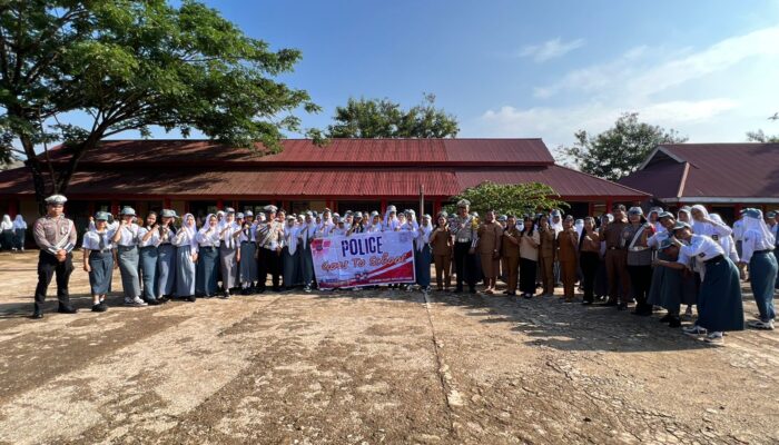 Sosialisasikan Operasi Zebra, Kasat Lantas Edukasi Para Pelajar dan Guru di Sekolah