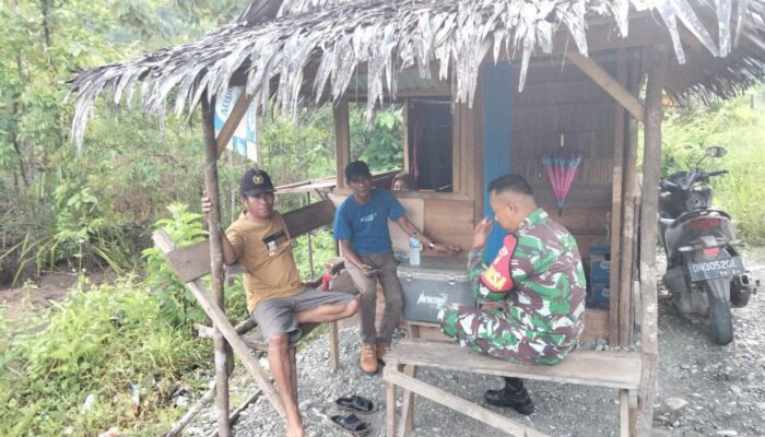 Babinsa Koramil 1311-06 Bungku Utara, Tingkatkan Kemitraan TNI-Rakyat
