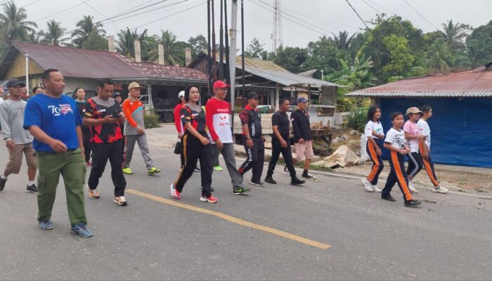 Babinsa Koramil 1311-05 Mori Atas, Ikuti  Jalan Sehat 