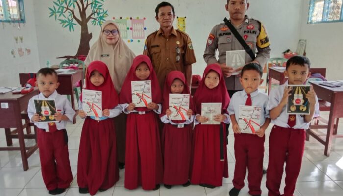 Bripka Halifudin,  Berikan Motivasi dan Dukungan Belajar untuk Siswa SD Negeri Matarape