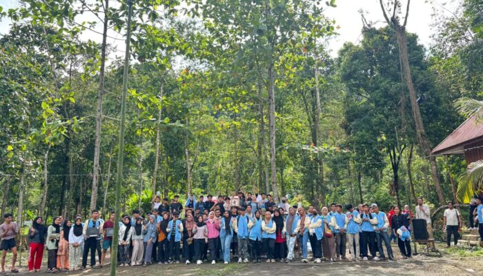 Relawan Rachmansyah-Harsono Gelar Camping Pahlawan di Veranomata