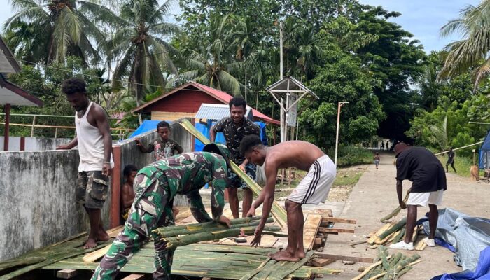 Bakti Sosial Bentuk Kepedulian Satgas Yonif 131/BRS Untuk Masyarakat Papua