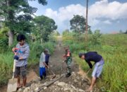 Babinsa Koramil Soyo Jaya, Kerja Bakti Bersama Warga Desa Panca Makmur