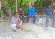 Babinsa Komunikasi Sosial Bersama Warga Pesisir Pantai