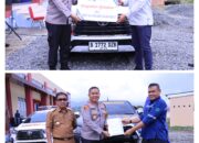 Kapoles Morowali Terima Hibah 2 Kenderaan Dinas dari Perusahaan di Morowali