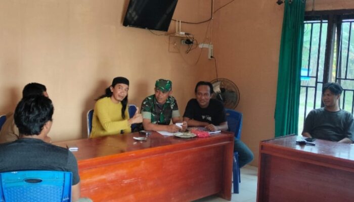Pererat Hubungan  TNI dan  Masyarakat,  Serka Abdul Hafid  Maraphi Laksanakan Komsos 