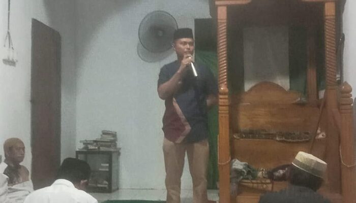 Kapolsek Bungku Tengah Isi Ceramah Jamaah Tarawih