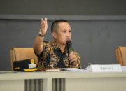 Bupati Iksan Hentikan Dana Daerah 2025, Fokus pada Pembangunan Tepat Sasaran