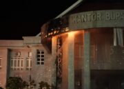 Belum Lama Dibangun, Kantor Bupati Morowali Banjir Dan Terbakar