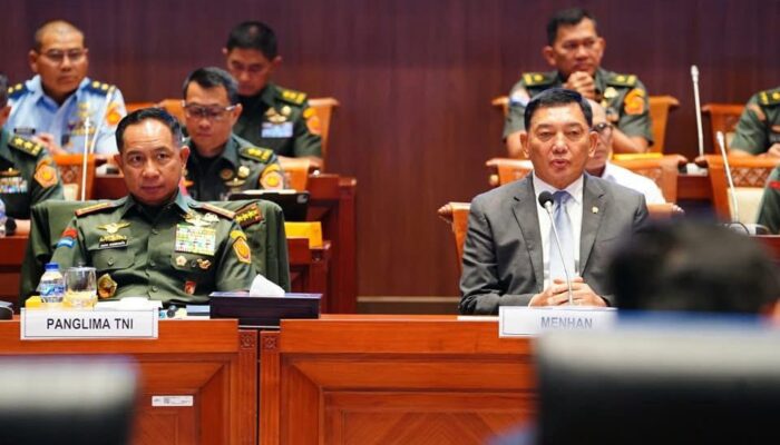 Dorong Kesejahteraan Prajurit, Menhan dan Panglima TNI Hadiri Rapat Kerja Bersama Komisi I DPR RI