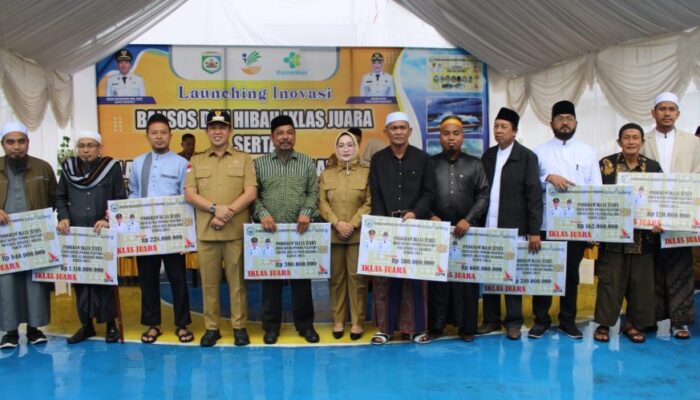 Bupati Iksan,Launching Inovasi Bansos dan Hibah Iklas Juara serta Layanan Jemput Sakit Pulang Sehat di Bungku Tengah