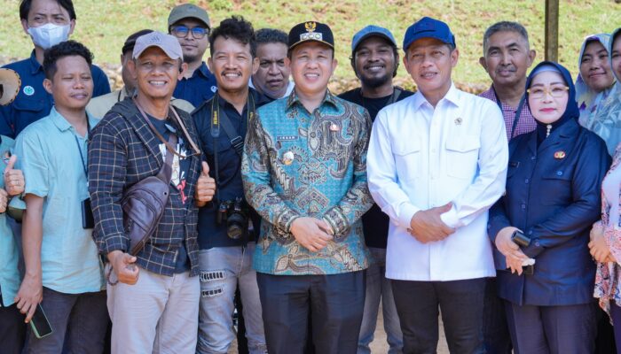 Kunker di Morowali, Bupati Iksan dan Wabup Iriane Iliyas Sambut Hangat Kedatangan Menteri Lingkungan Hidup