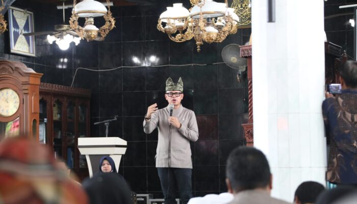 Tinjau Pembentukan Kopdeskel Merah Putih di Kota Padang, Wamendagri Bima Tegaskan Koperasi untuk Sejahterakan Rakyat