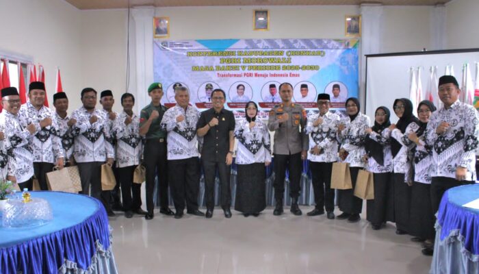 Wabup Iriane Iliyas Buka Konferensi Kabupaten PGRI Morowali Masa Bakti V Periode 2025-2030