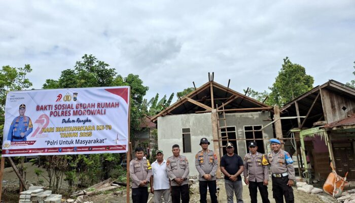 HUT Bhayangkara ke 79, Polres Morowali Bedah Rumah Warga Tidak Mampu di Sejumlah Kecamatan
