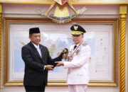Mendagri Lantik Dirjen Bina Keuda Agus Fatoni Jadi Pj Gubernur Papua