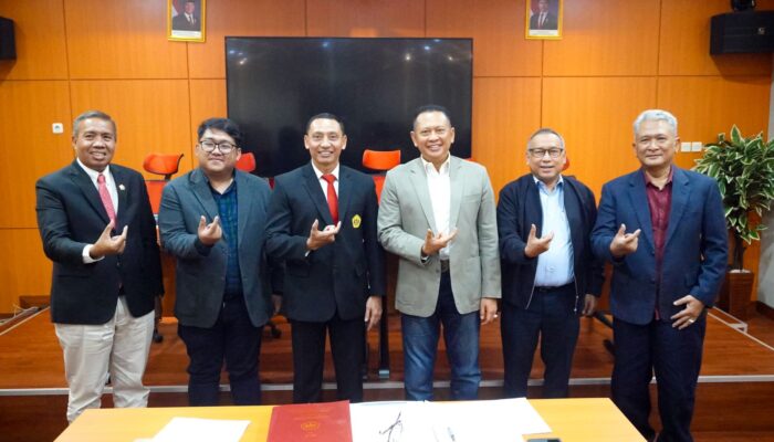 Uji Sidang Tertutup Program Doktor Hukum, Bamsoet Ingatkan Ancaman revolusi teknologi digital Kuantum yang Mematikan