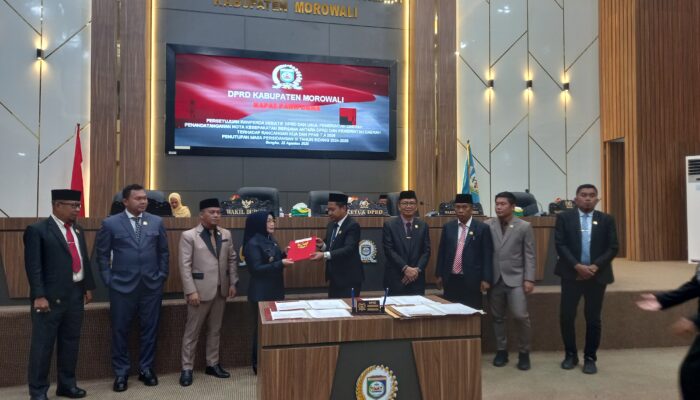 Rapat Paripurna DPRD,ini Pendapat Ahkir Bupati Morowali 