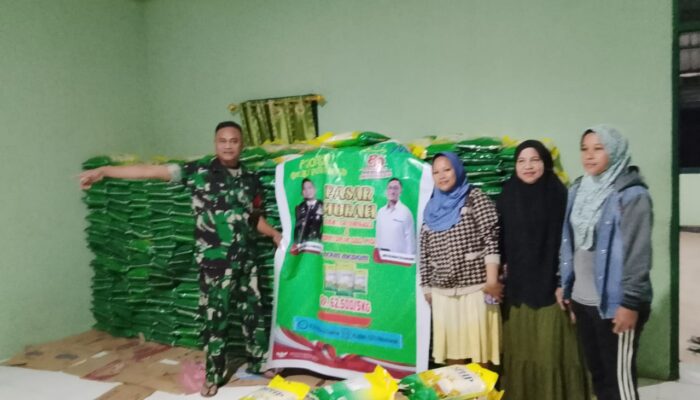 Koramil Bahodopi dan Bulog Gelar Pasar Murah Beras di Desa Fatufia