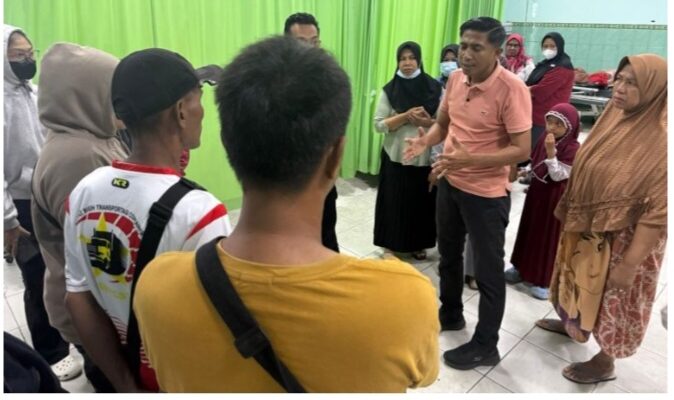 Diduga   Cemburu, Suami Bakar Istri Sendiri