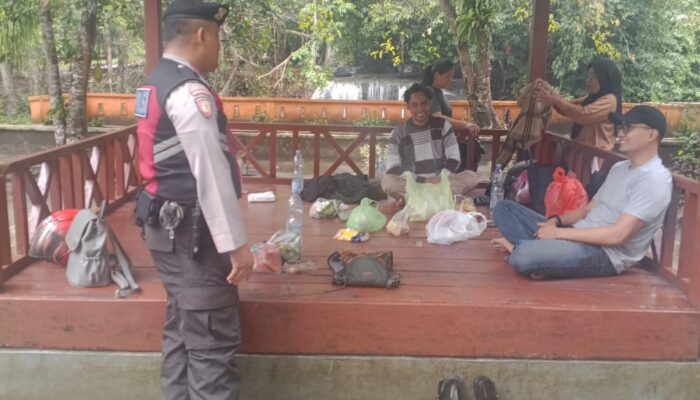 Polsek Bungku Tengah, Patroli Presisi Wujudkan Keamanan di Hari Libur