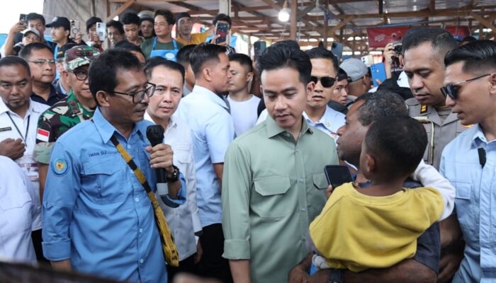 Pj Gubernur Agus Fatoni Dampingi Wapres Tinjau PPI Hamadi: Potensi Perikanan di Papua Cukup Besar