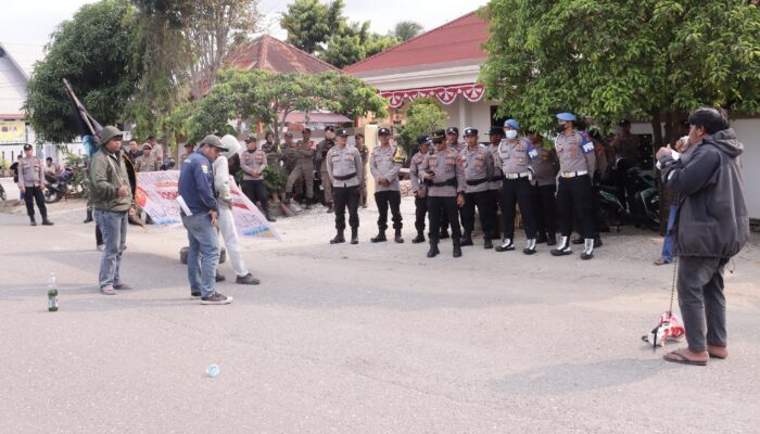 Kabag Ops Polres Morowali, Pimpin Pengamanan Demo Aliansi Mahasiswa Morowali 