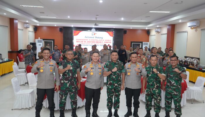 Perkuat Sinergitas TNI-Polri, Pangdam XXIII/Palaka Wira Laksanakan Silaturahmi ke Polda Sulteng