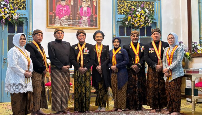 Bupati Morowali Dianugerahi Gelar Kebangsawanan di Keraton Surakarta