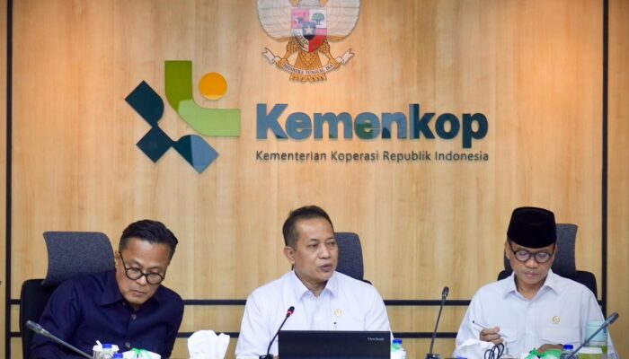 Menkop: Pemerintah Mempercepat Proses Pencairan Kredit ke Kopdes Merah Putih