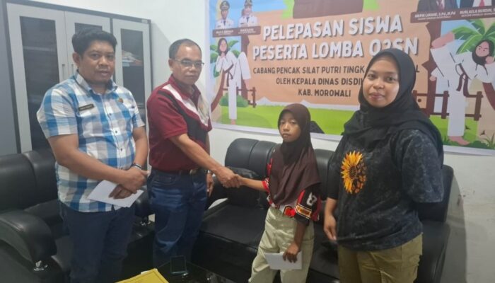 Pemkab Morowali Lepas Atlet Pencak Silat Putri ke O2SN Tingkat Nasional