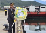 Peringati Hari Pahlawan,Kapolres Morowali Utara Pimpin Upacara Tabur Bunga  