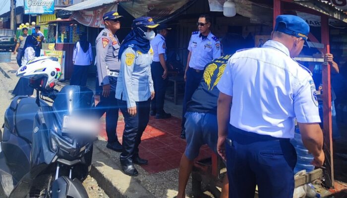 Dishub Morowali Bersama Sat Pol-PP Tertibkan Bahu Jalan di Pusat Kota Bungku 