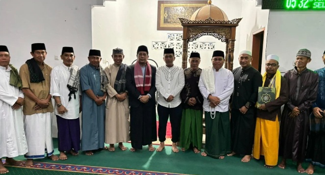 Kapolda Sulteng Hadiri Safari Subuh di Masjid Kantor Bupati Morowali